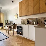 Apartament Mennica Residence - Golden Apartments - City Center