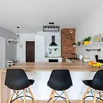 Sleepwithus Woronicza 33B Apartment