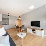 Metro Targowek Cosy Apartment