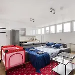 Central Family Apartment