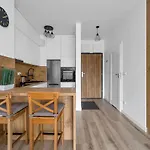 Wawer Studio - Terrace, Workspace - By Rentujemy