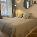 Cute Apartment Perfect For Business And Travel.