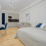 Elegant Apartments Grojecka In Warsaw By Noclegi Renters