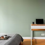 Oomph Mint Harmony & Vibrant Accents