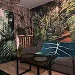 Welcome To The Jungle
