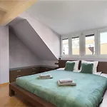 Golden Apartments - Huge Apartment - 13 People - 150M2 Apartment - Stare Miasto