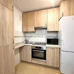 Ohmyhome - Park Mirowski Apartment