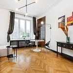 Bergamot Apartment City Center