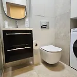 Vipwarsawapartments Sapphire Mennica Residence