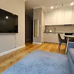 Vipwarsawapartments Sapphire Mennica Residence