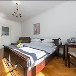P&O Apartments Miodowa 3