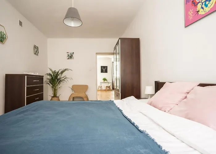 Oomph Warsaw Modern Apartment Near Nowy Swiat