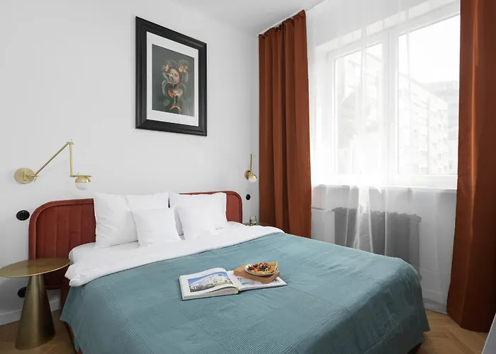 Oomph Warsaw Central Stylish Vintage Apartment