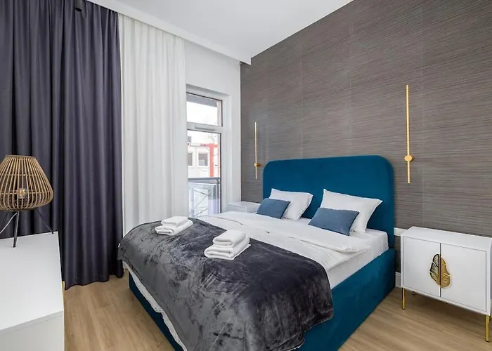 1-Bedroom Luxury Apartment Near Metro