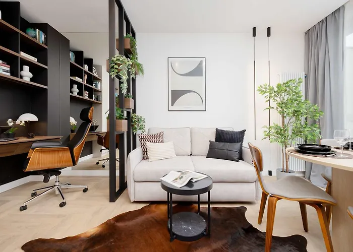 Apartment Sarmacka Wilanow With Parking, Sauna & Gym By Noclegi Renters
