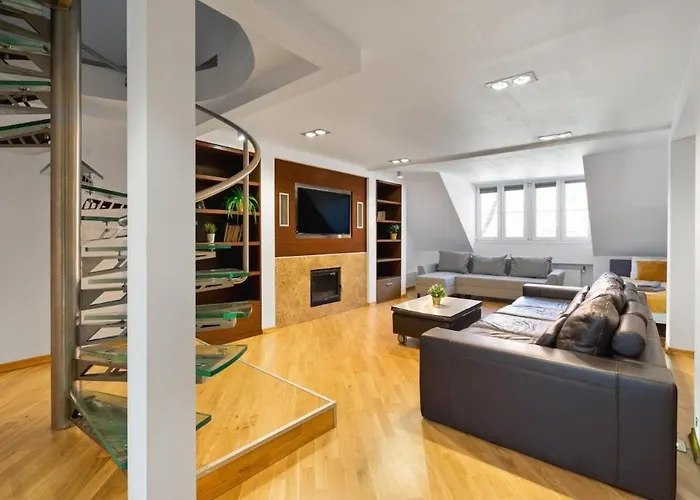 Golden Apartments - Huge Apartment - 13 People - 150M2 Apartment - Stare Miasto