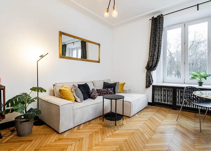 Bergamot Apartment City Center