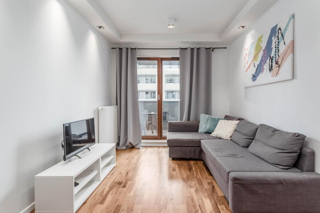 Chill Airport Apartment Warsaw