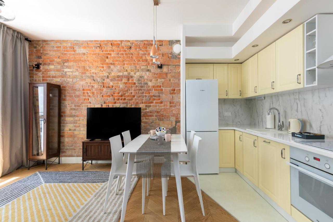 Rent Like - Ogrodowa 65 *