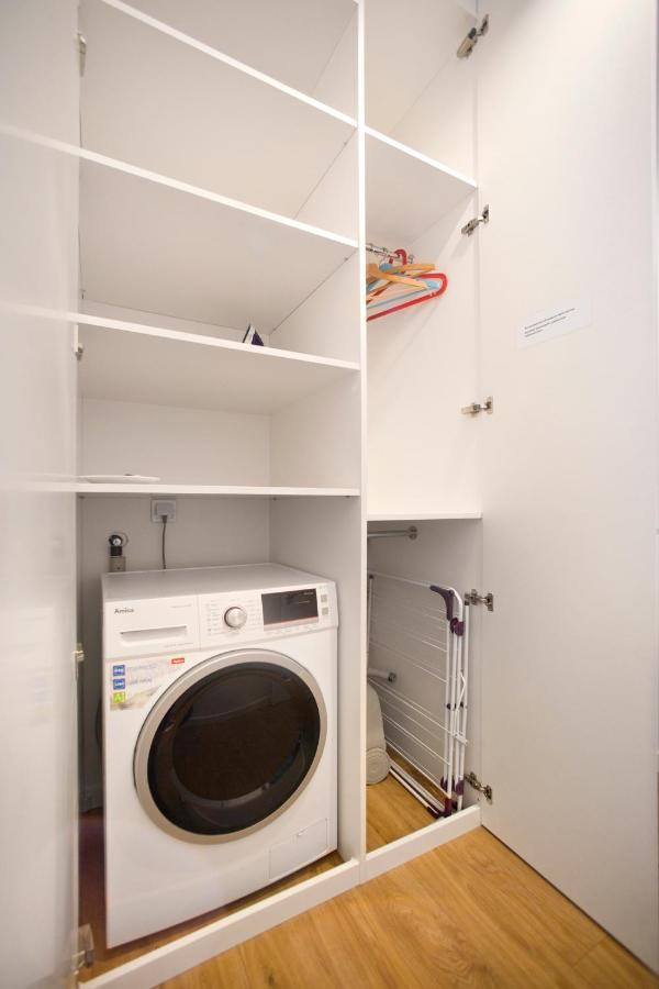 Simply Wola Kolejowa Apartment