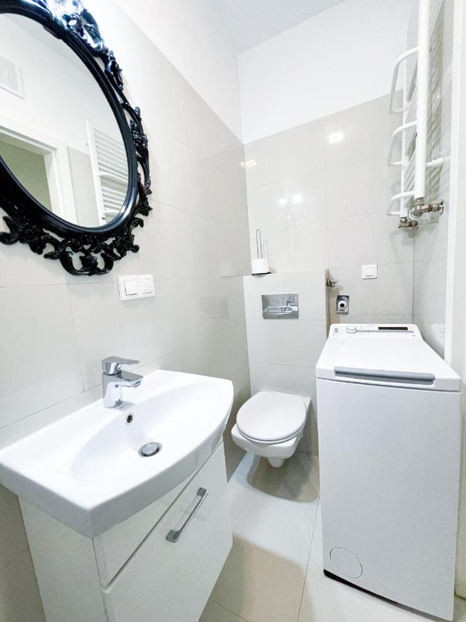Superapart Tamka Ministudio, Family Friendly Abode Apartament *