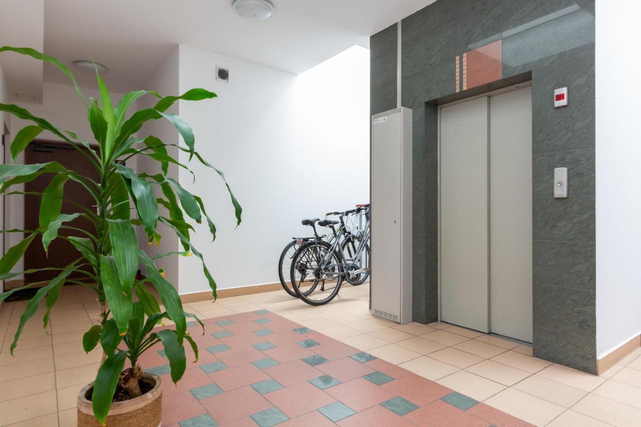 Chelmonskiego Ursus By Renters Apartment