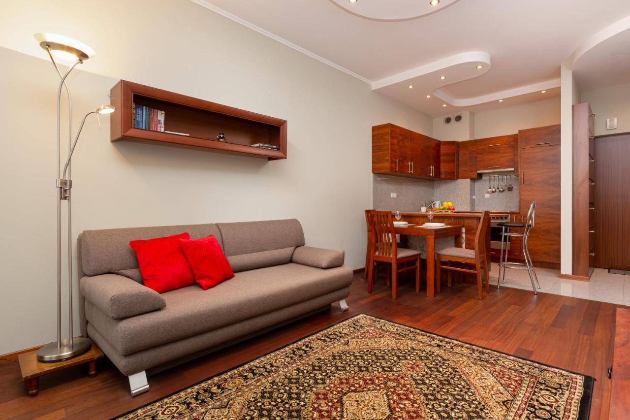 Chelmonskiego Ursus By Renters Warsaw