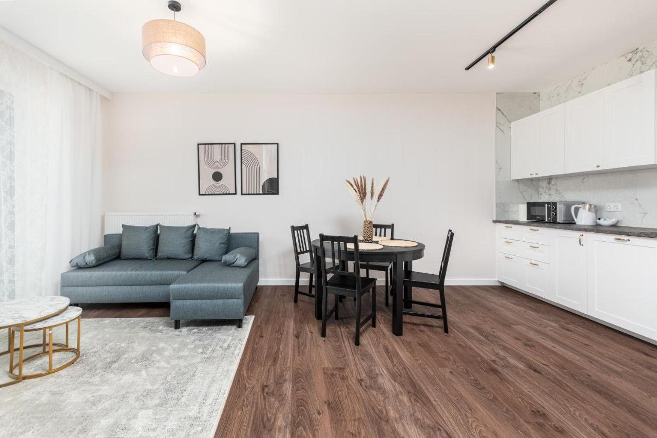 Aleja Sikorskiego 18 By Homeprime * Warsaw