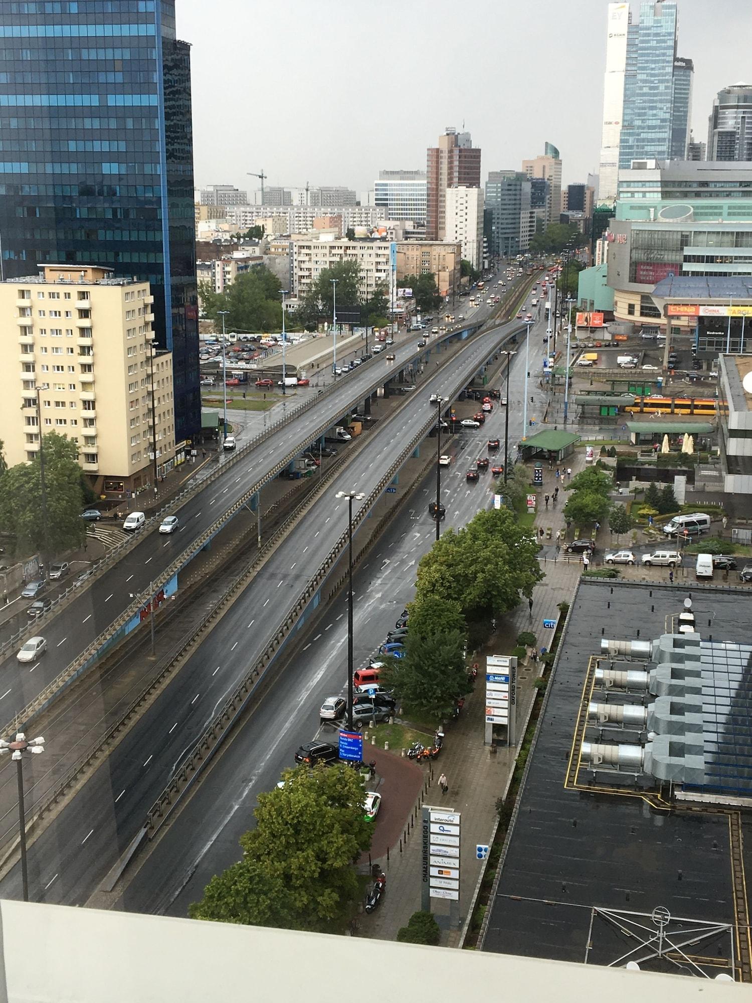 Hampton By Hilton Centre Hotel