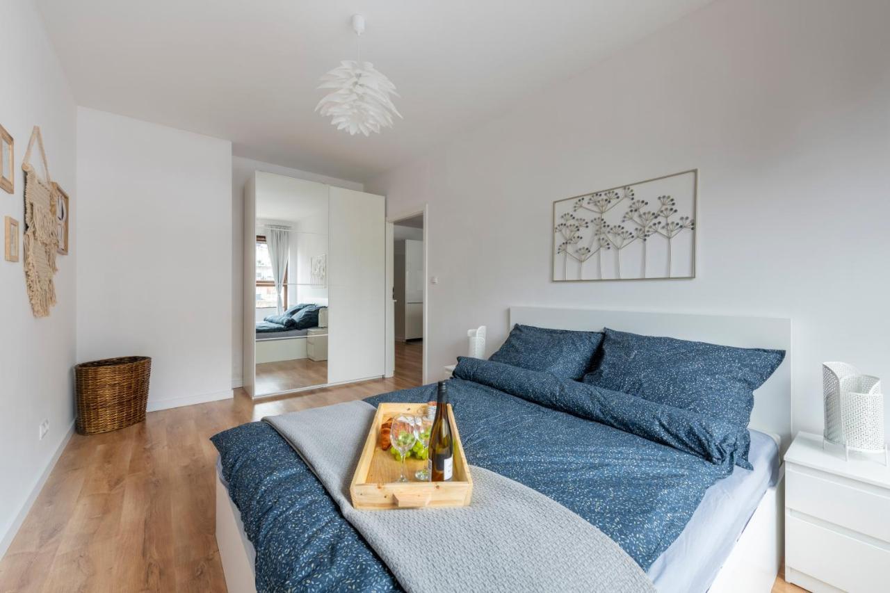 Sleepwithus Woronicza 33b Warsaw