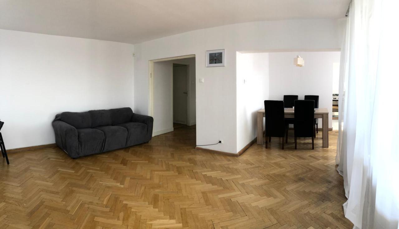 Apartment Swietojerska Warsaw