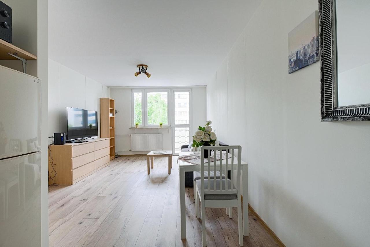 2br Modzelewskiego 100 With Balcony