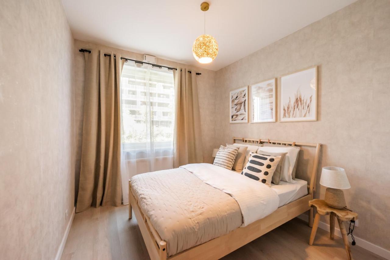 Apartment Wola Cosy Beige