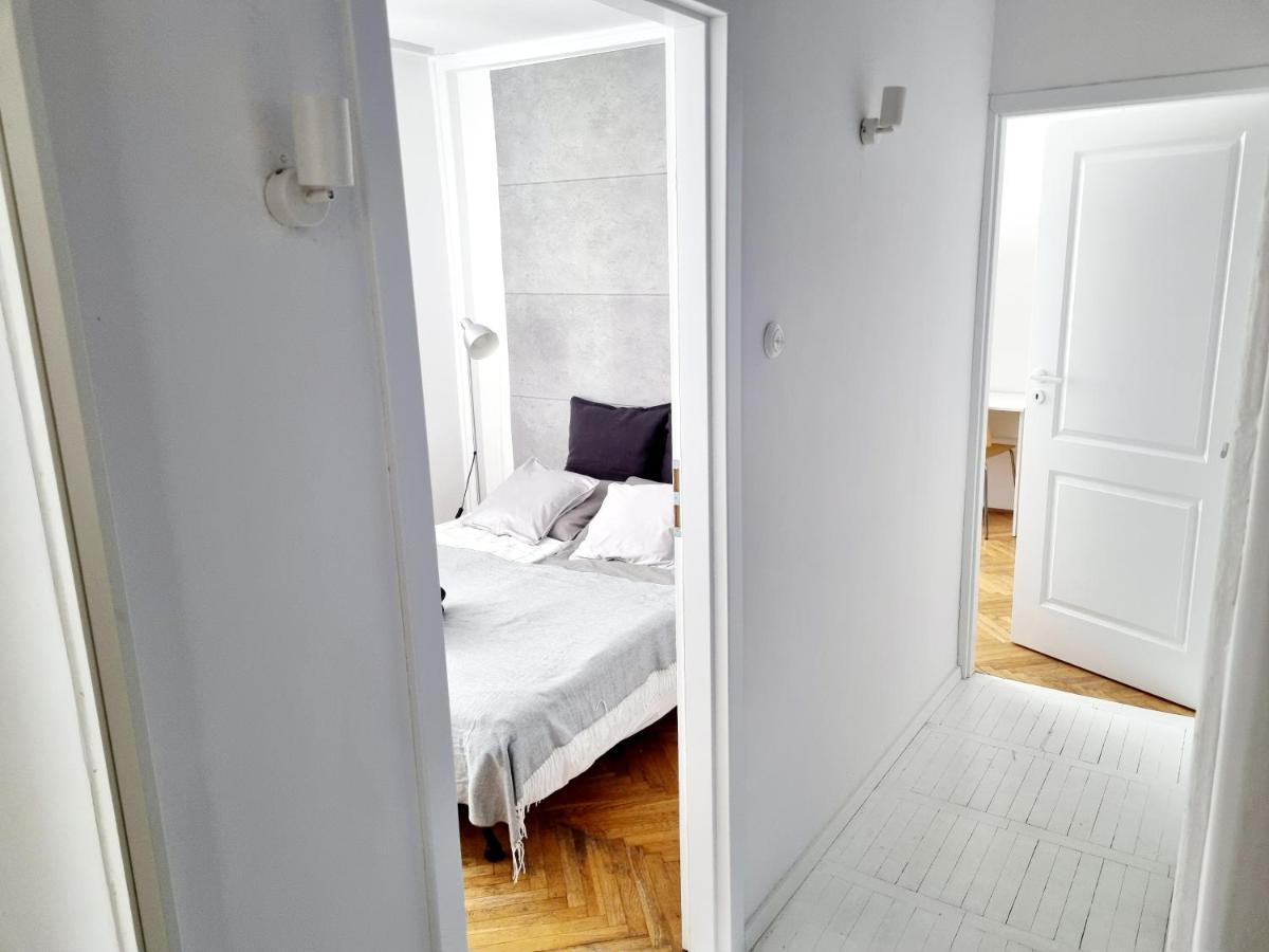 Apartment Miodowa Warschau