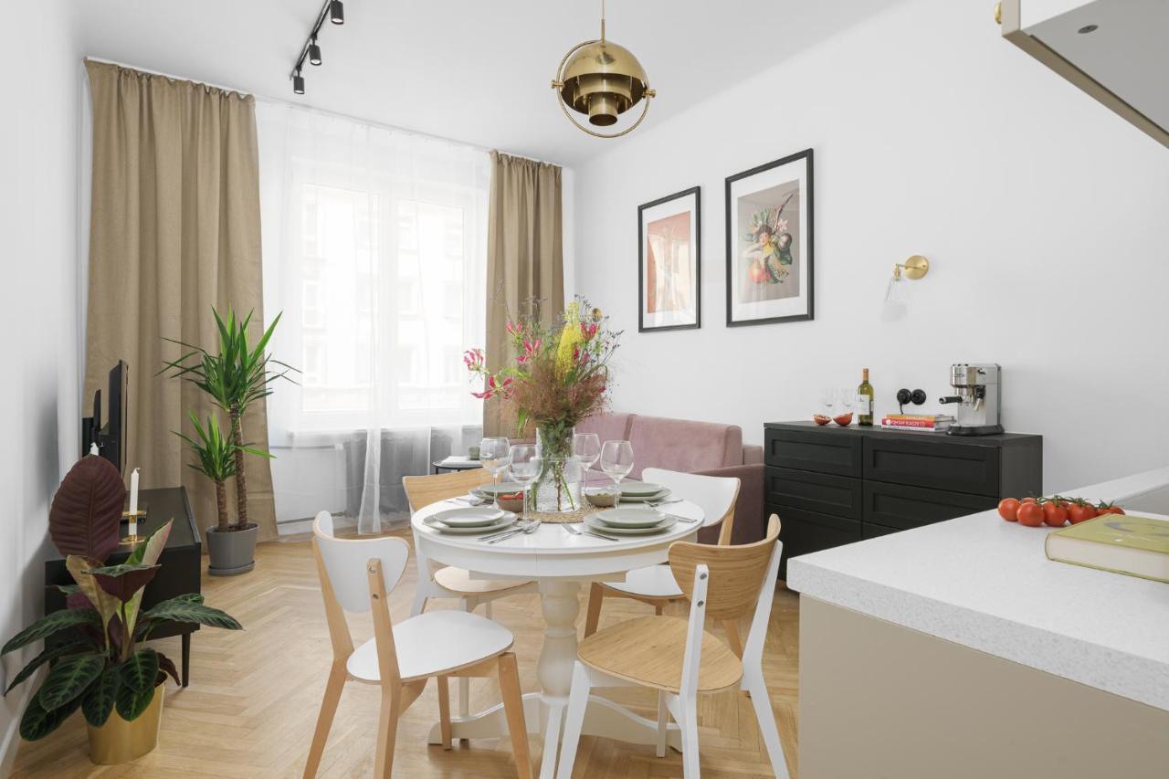 Oomph Stylish Vintage Apartment *