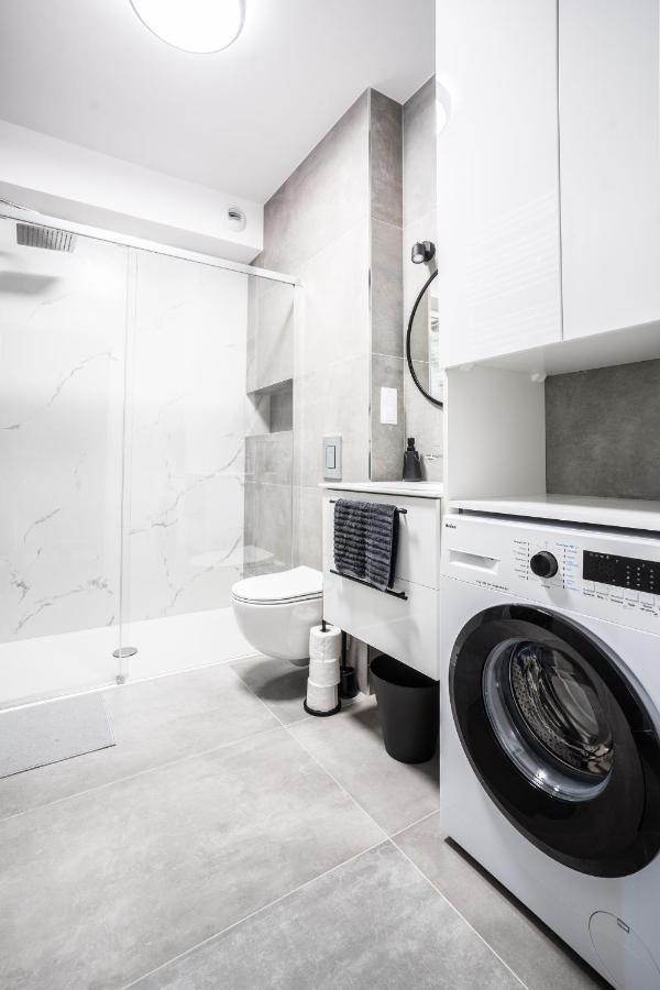 Apartment Grand Lux Grodzienska Near To Theoldtown Warsaw