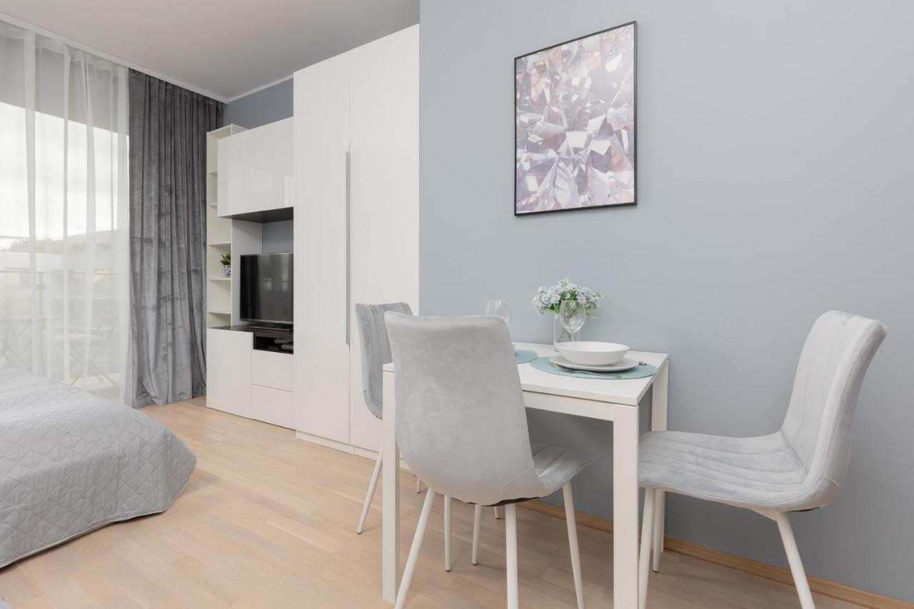 Ochota Elegant Studio By Renters Apartment