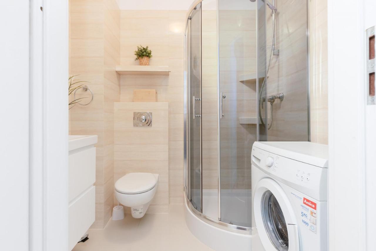 Ochota Elegant Studio By Renters *