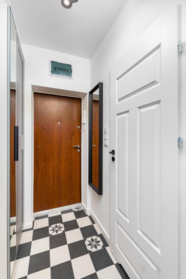Apartment Grojecka 74 By Homeprime