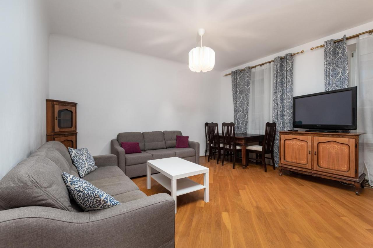 Apartment Krakowskie Przedmiescie 69 By Homeprime Warschau