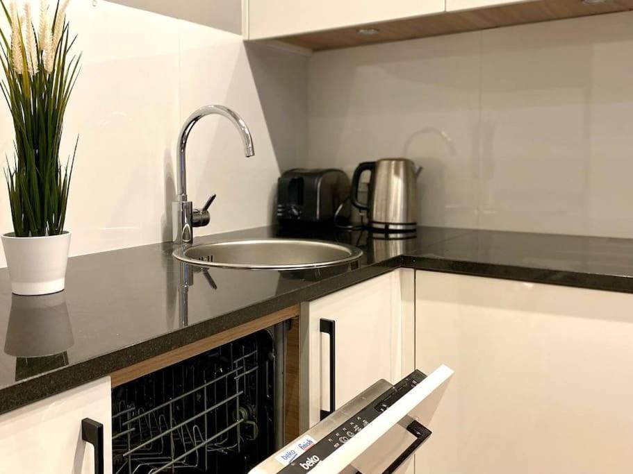 Apartment K22 Slawinska 504 In The
