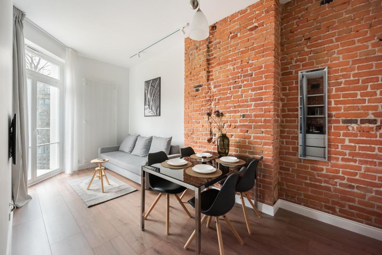 East Modern Apartment Warsaw