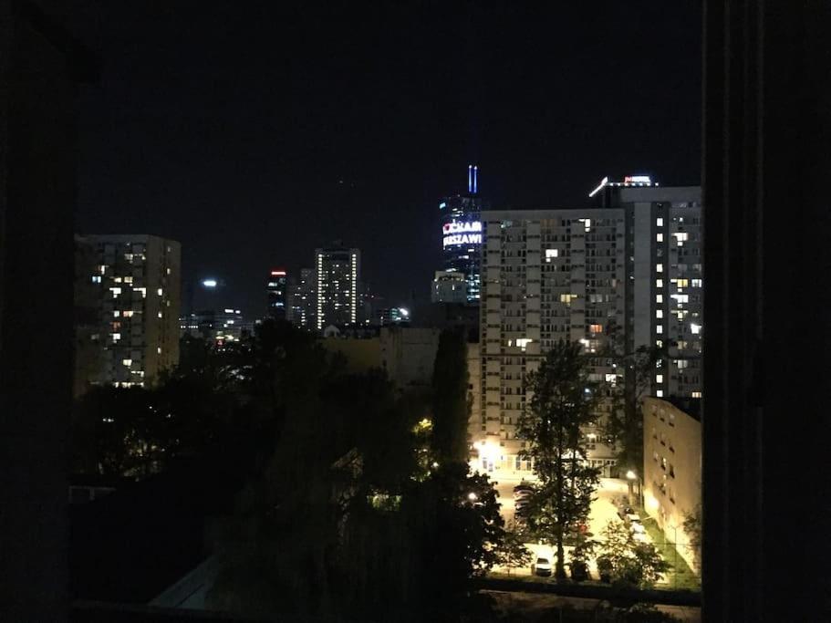 Apartment 24h Check In, Aircon- Free Public Pool-fitness-sauna *