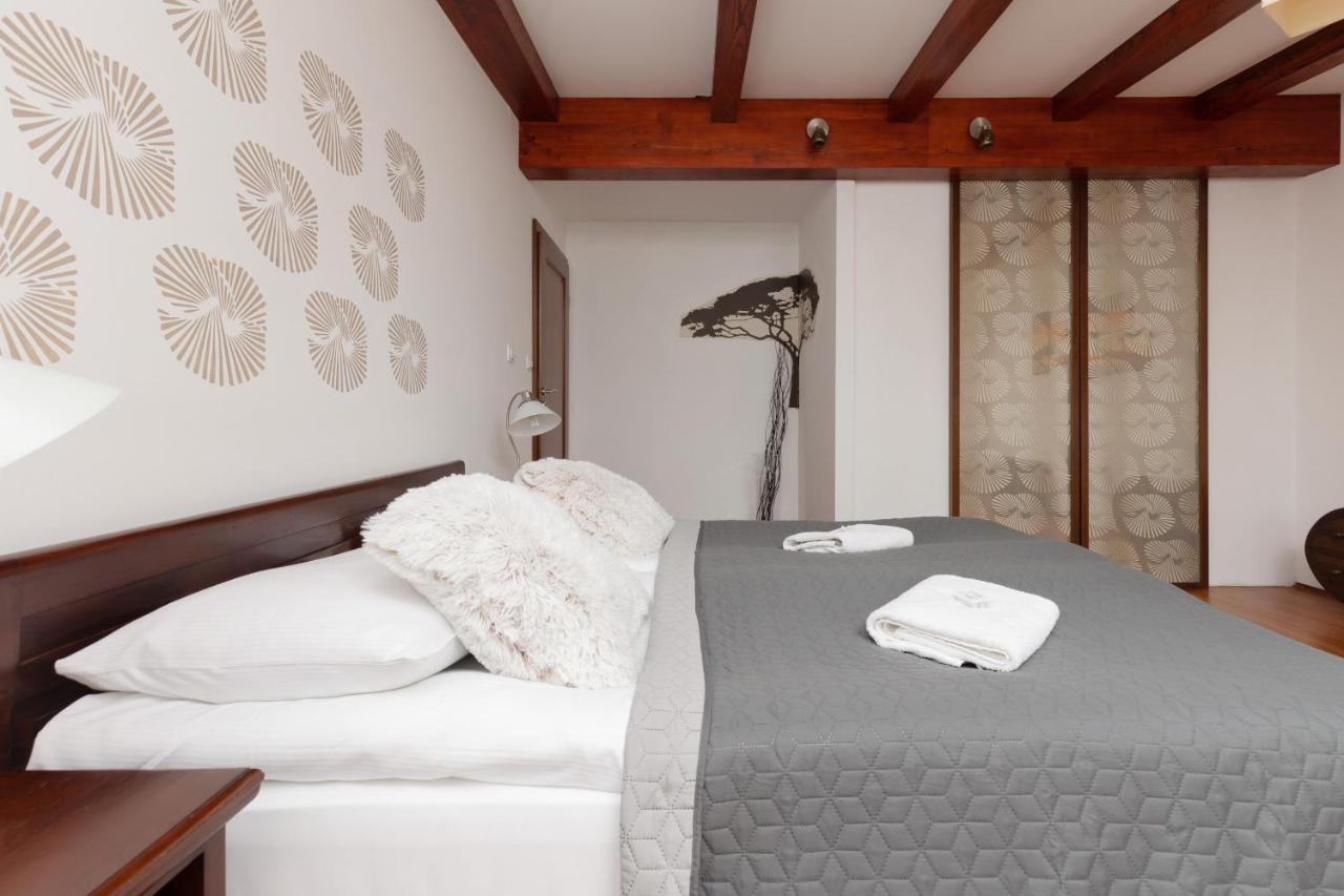 Quiet Bemowo House With Garden By Renters Holiday home *