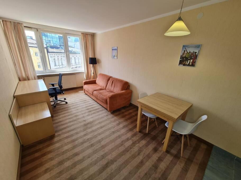Apartamento 10q - Z6 404 Varsóvia