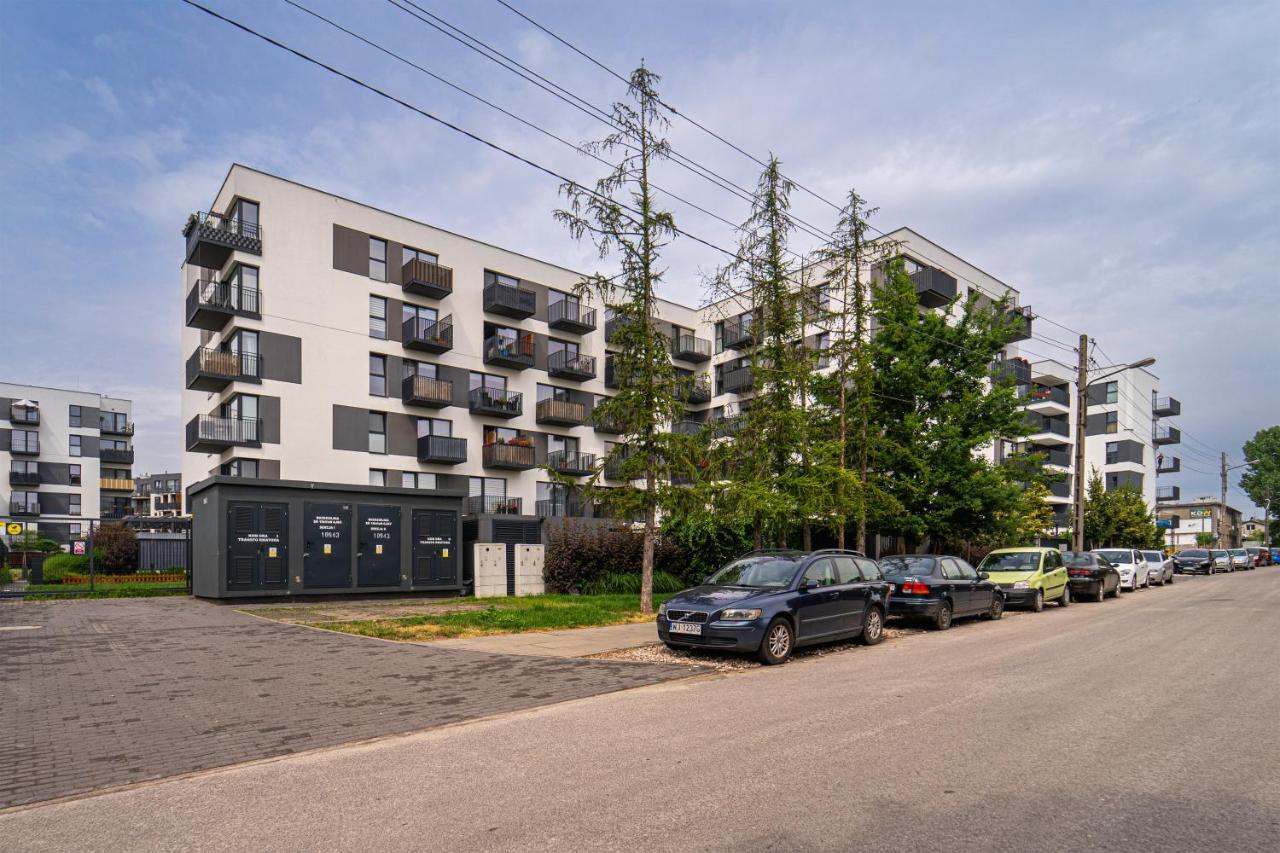 Apartament Wawer - Terrace, Workspace - By Rentujemy *