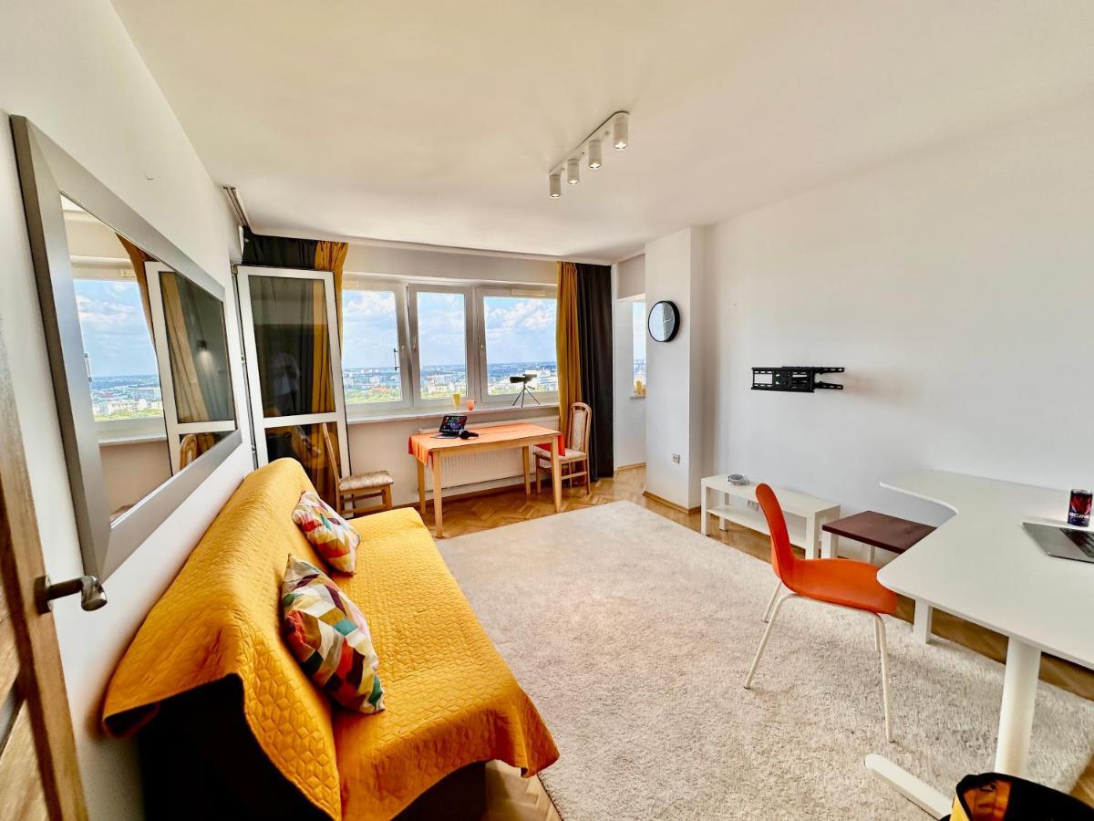 Orange 3 Fast Wifi 1gbs 85'tv Netflix Hbo Disney+ Skyshowmax Apartment Warsaw