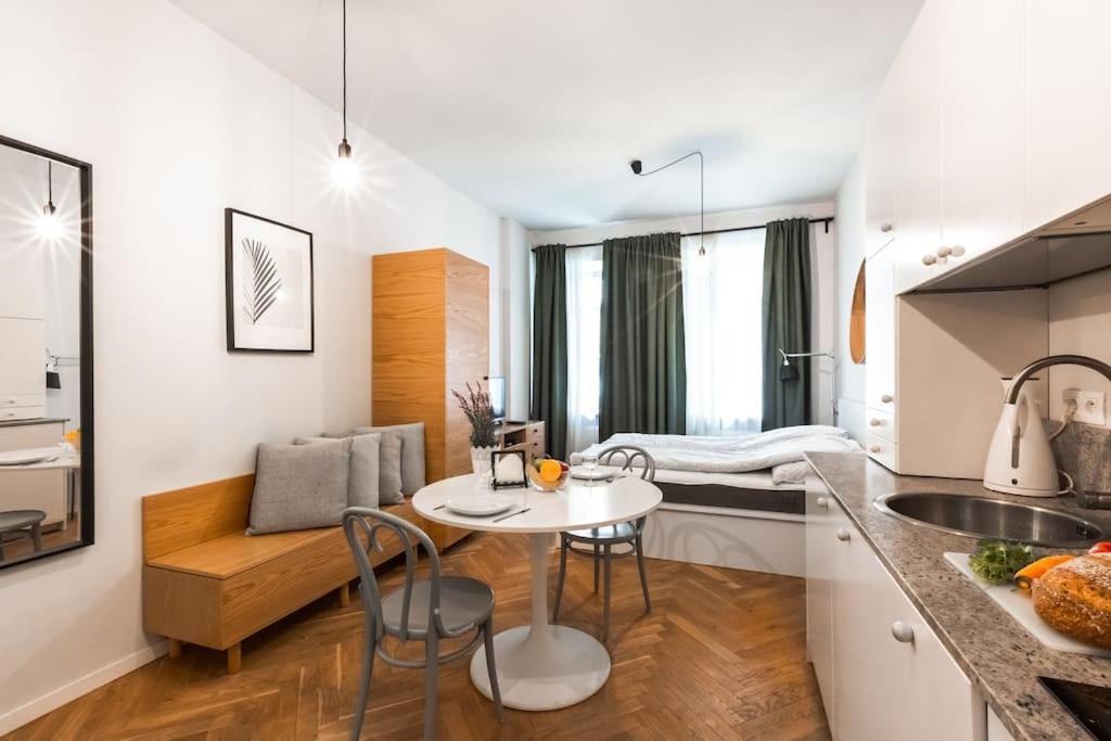 Apartment Cute Perfect For Business And Travel. *