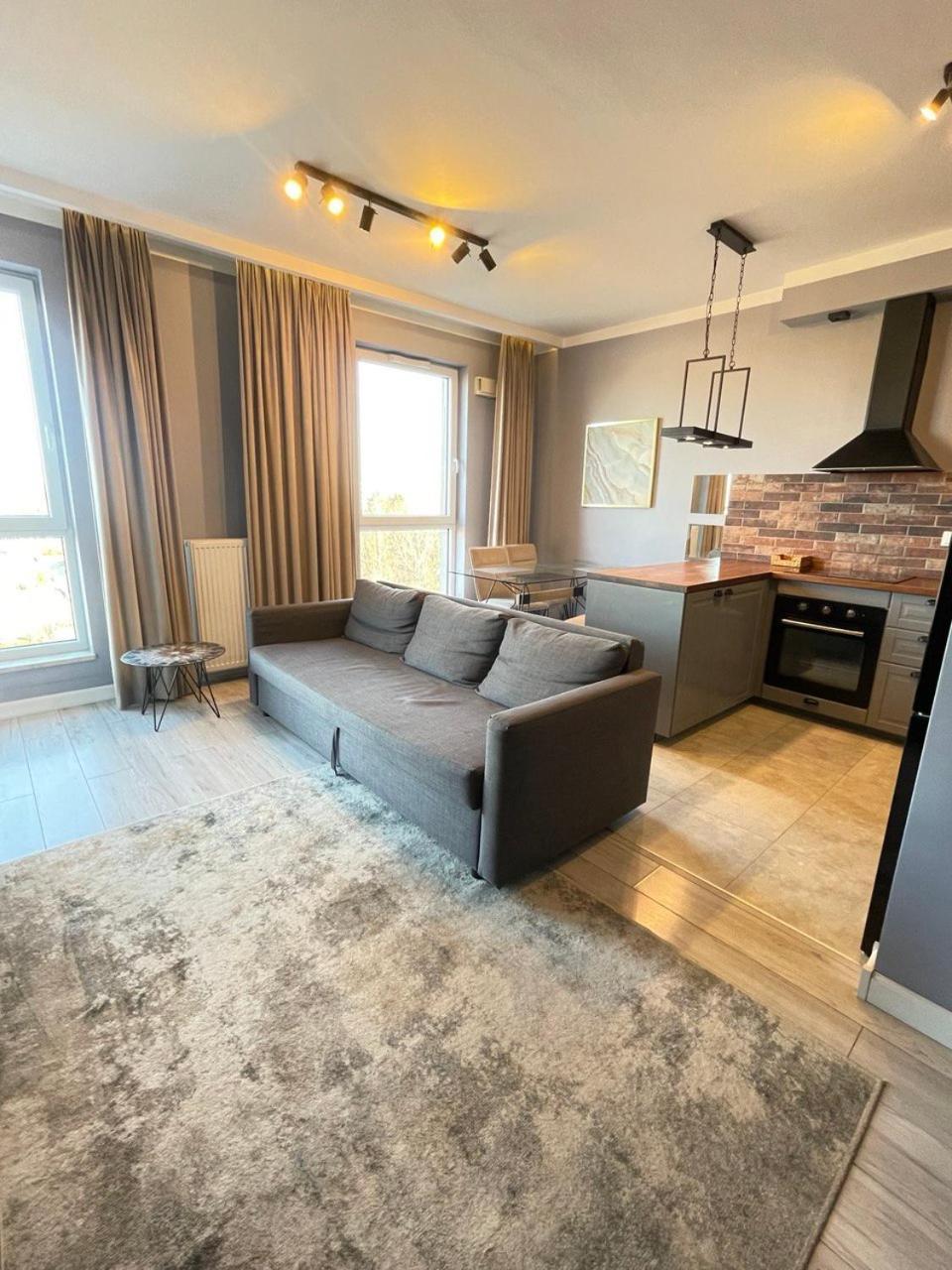 Apartment Airport Okecie Pieskowa Skala