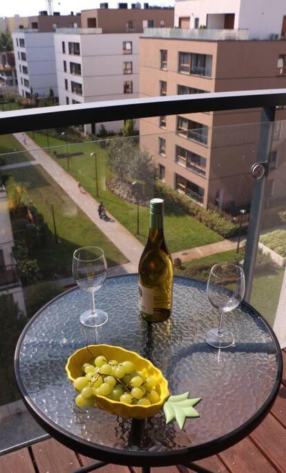 Comfy, Familly Friendly Apartment. Balcony. Garage. Apartament